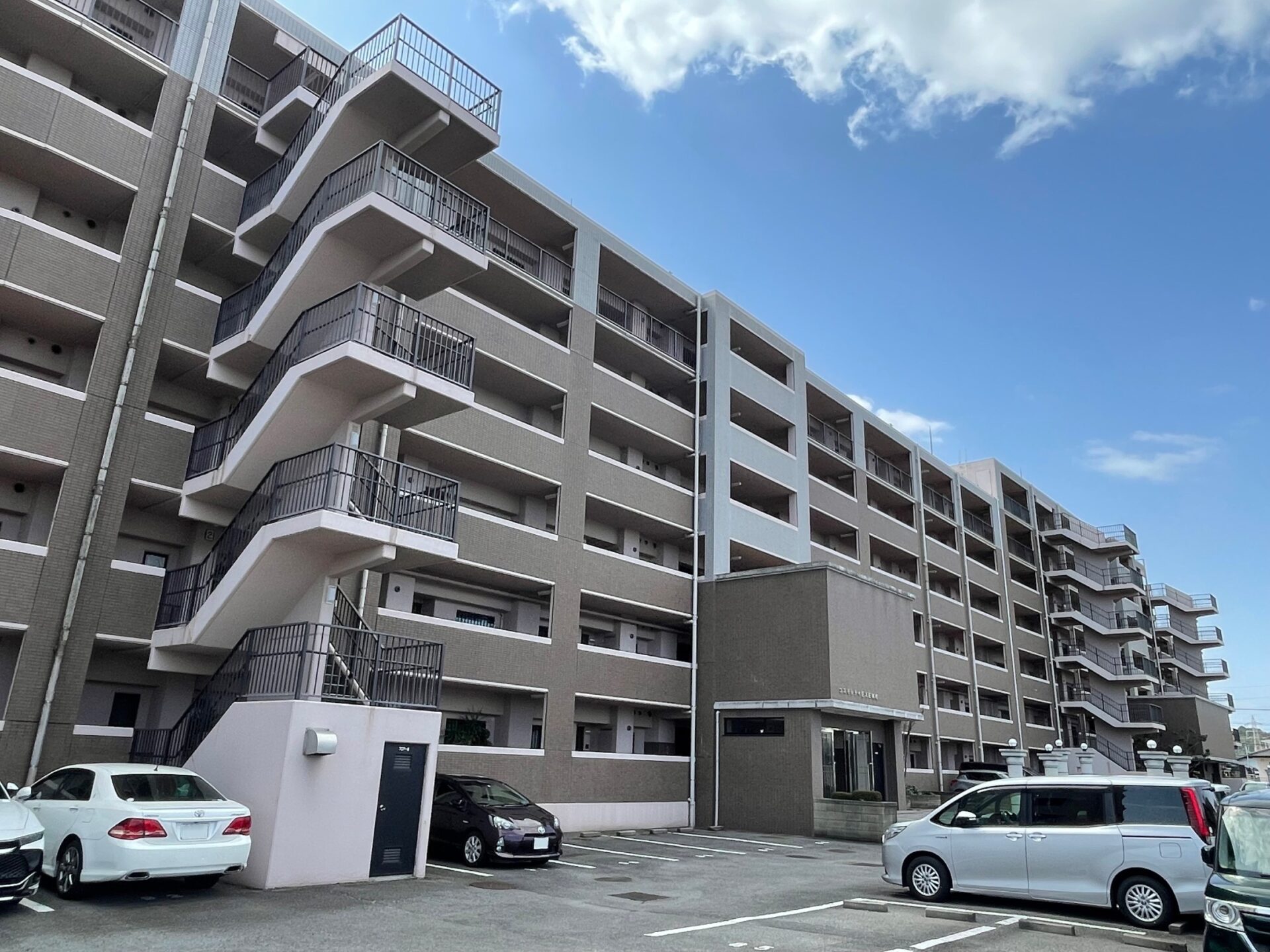 大分市 コスモシティEXE横尾 屋根・外壁塗装工事 ビフォー