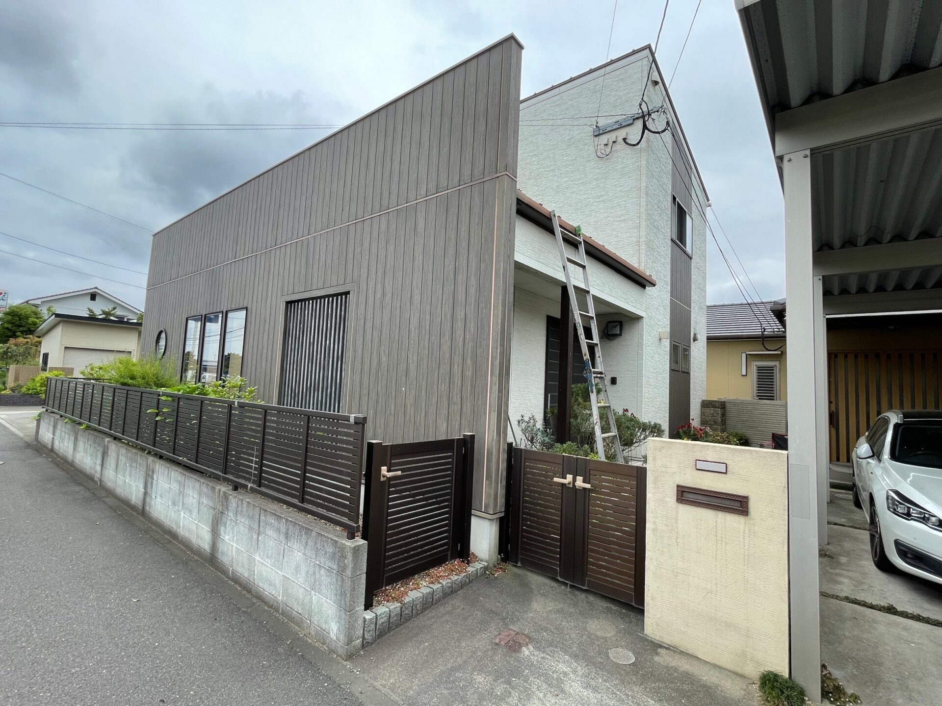 大分市 H様邸 屋根・外壁塗装工事 ビフォー